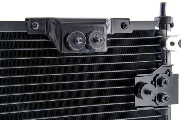 AC 826 000P - MAHLE