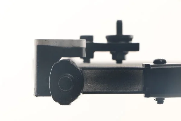 AC 826 000S - MAHLE